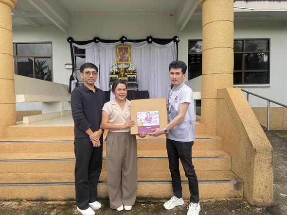 เทศบาลตำบลเขาหัวช้าง 💚
- ขอขอบคุณผู้จัดการการไฟฟ้าส่วนภูมิภาคอำเภอตะโหมด ที่ได้ส่งตัวแทนมามอบปฏิทิน เพื่อสวัสดีปีใหม่
- ขอขอบคุณ บริษัท โทรคมนาคมแห่งชาติ จำกัด ที่ มอบปฏิทินของขวัญปีใหม่ ให้กับทางเทศบาล