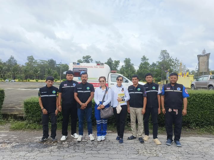 เทศบาลตำบลเขาหัวช้าง 🚑
ขอขอบคุณ เจ้าหน้าที่สาธารณสุขโรงพยาบาลตะโหมด เดินทางมาตรวจเยี่ยมพร้อมให้คำแนะนำ การปฐมพยาบาล การใช้อุปกรณ์ในการช่วยเหลือผู้ป่วย และการช่วยเหลือ ผู้ประสบเหตุเบื้องต้น
ณ  ศูนย์กู้ชีพเทศบาลตำบลเขาหัวช้าง🙏🏻💚