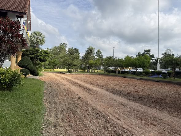 ประชาสัมพันธ์📍
เทศบาลตำบลเขาหัวช้าง💚
ขณะนี้  เทศบาลตำบลเขาหัวช้างกำลังดำเนินการก่อสร้างถนนภายในสำนักงาน  จึงขออภัยในความไม่สะดวกสำหรับประชาชนที่มาติดต่อใช้บริการ